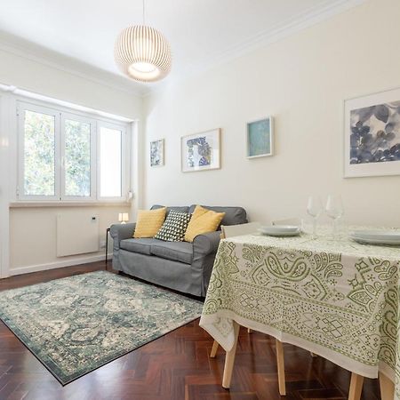 Casa Do Largo - Cozy Apartment In The City Center & With Ac Lisboa Eksteriør billede