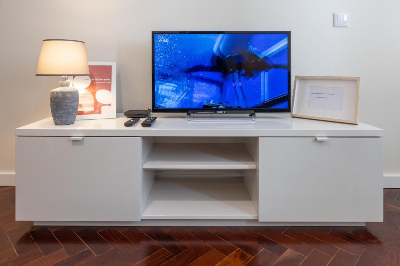 Casa Do Largo - Cozy Apartment In The City Center & With Ac Lisboa Eksteriør billede