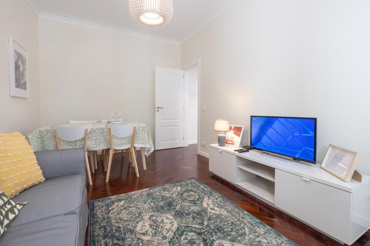 Casa Do Largo - Cozy Apartment In The City Center & With Ac Lisboa Eksteriør billede