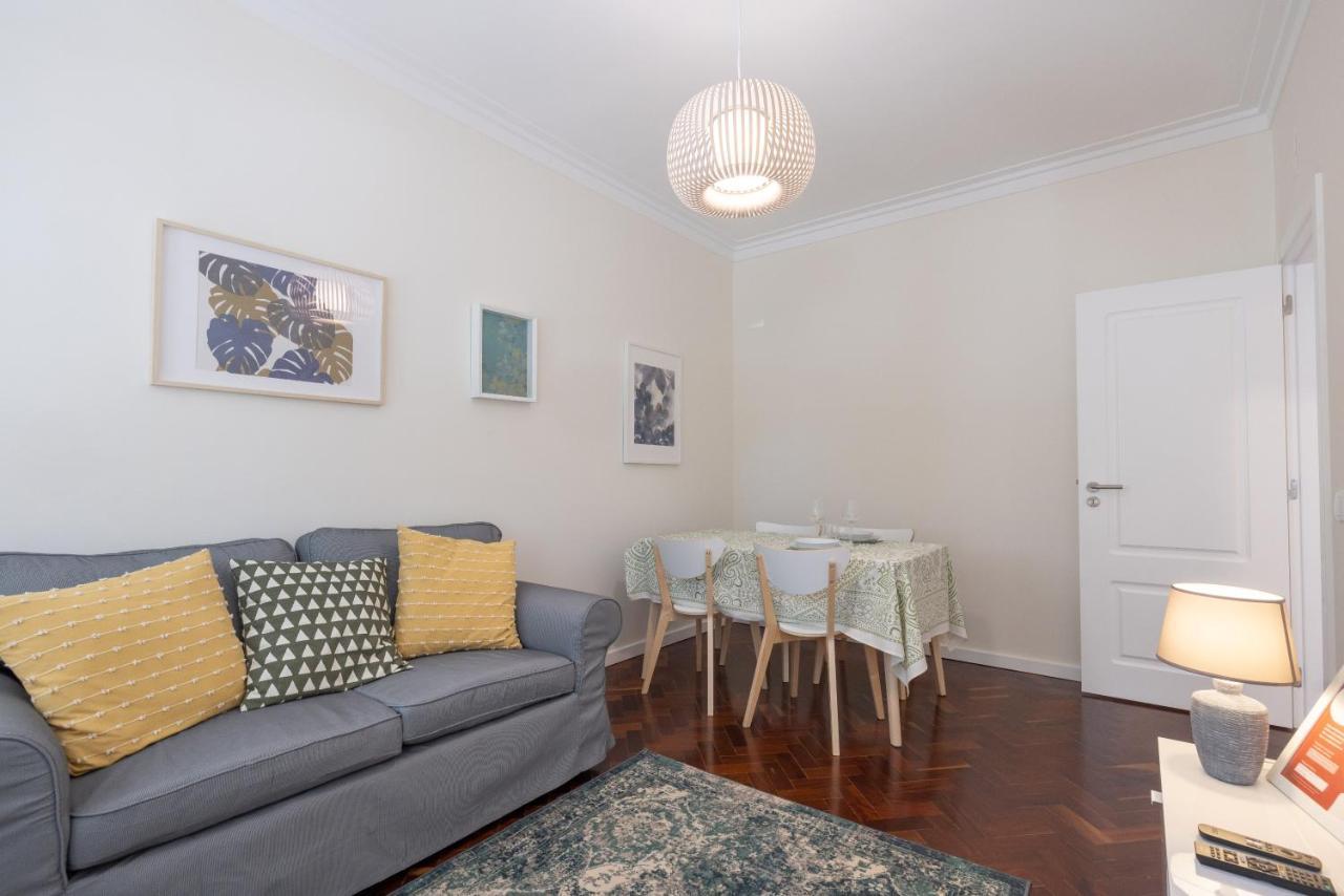 Casa Do Largo - Cozy Apartment In The City Center & With Ac Lisboa Eksteriør billede